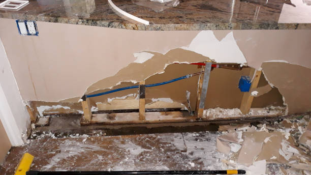 24/7 water damage repair in Santa Fe, TX
